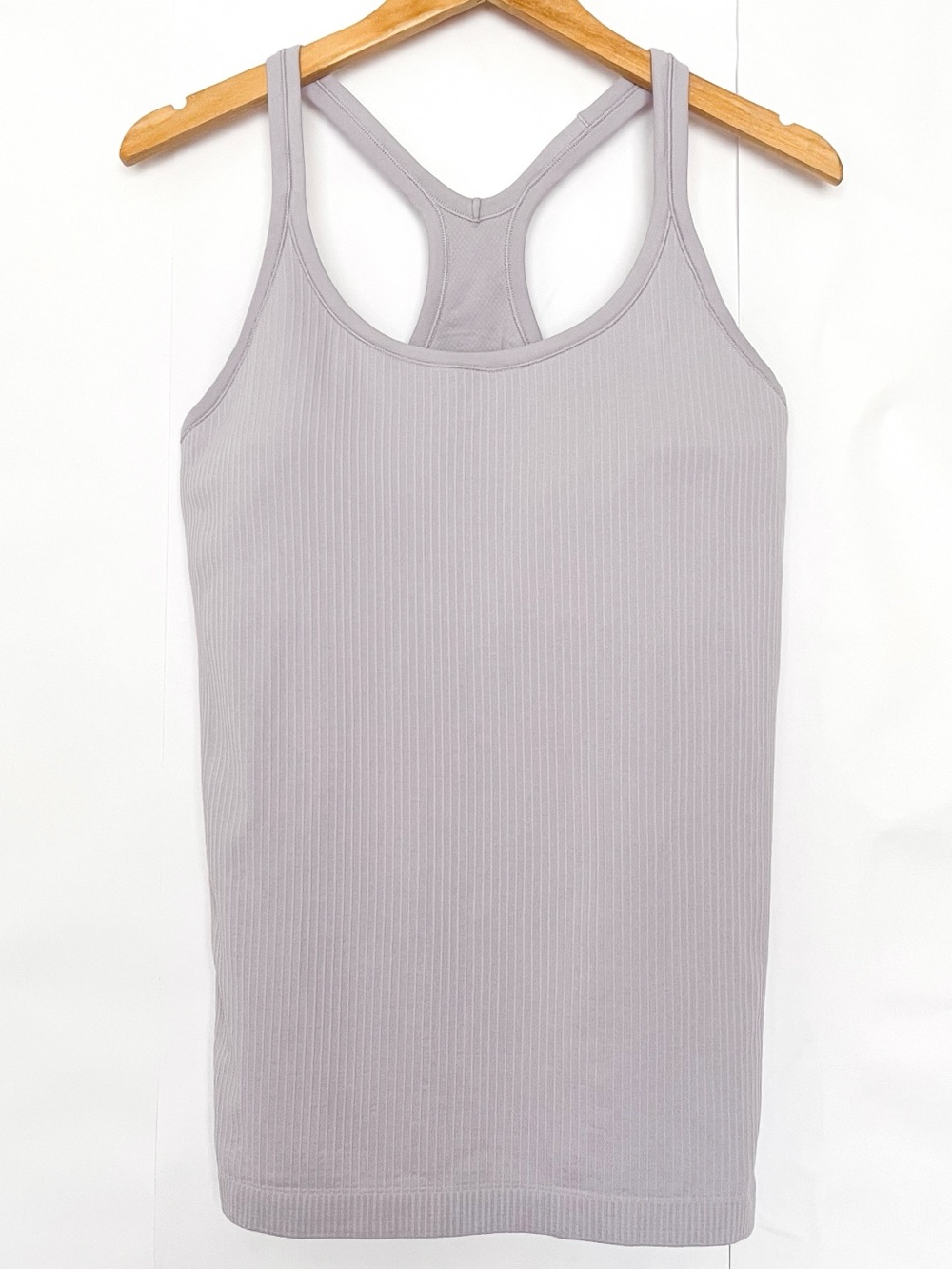Lululemon Ebb to Street Tank Top Seamless Hip Length Size 12 Faint Lavender **